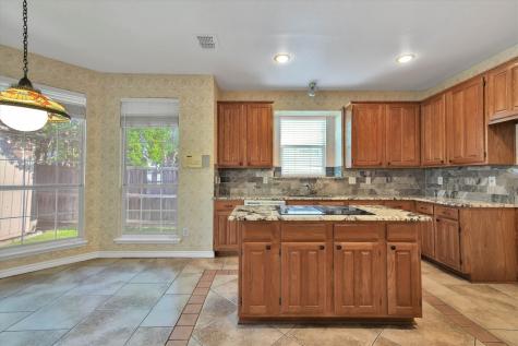 4213 Forestedge Drive Grand Prairie TX 75052