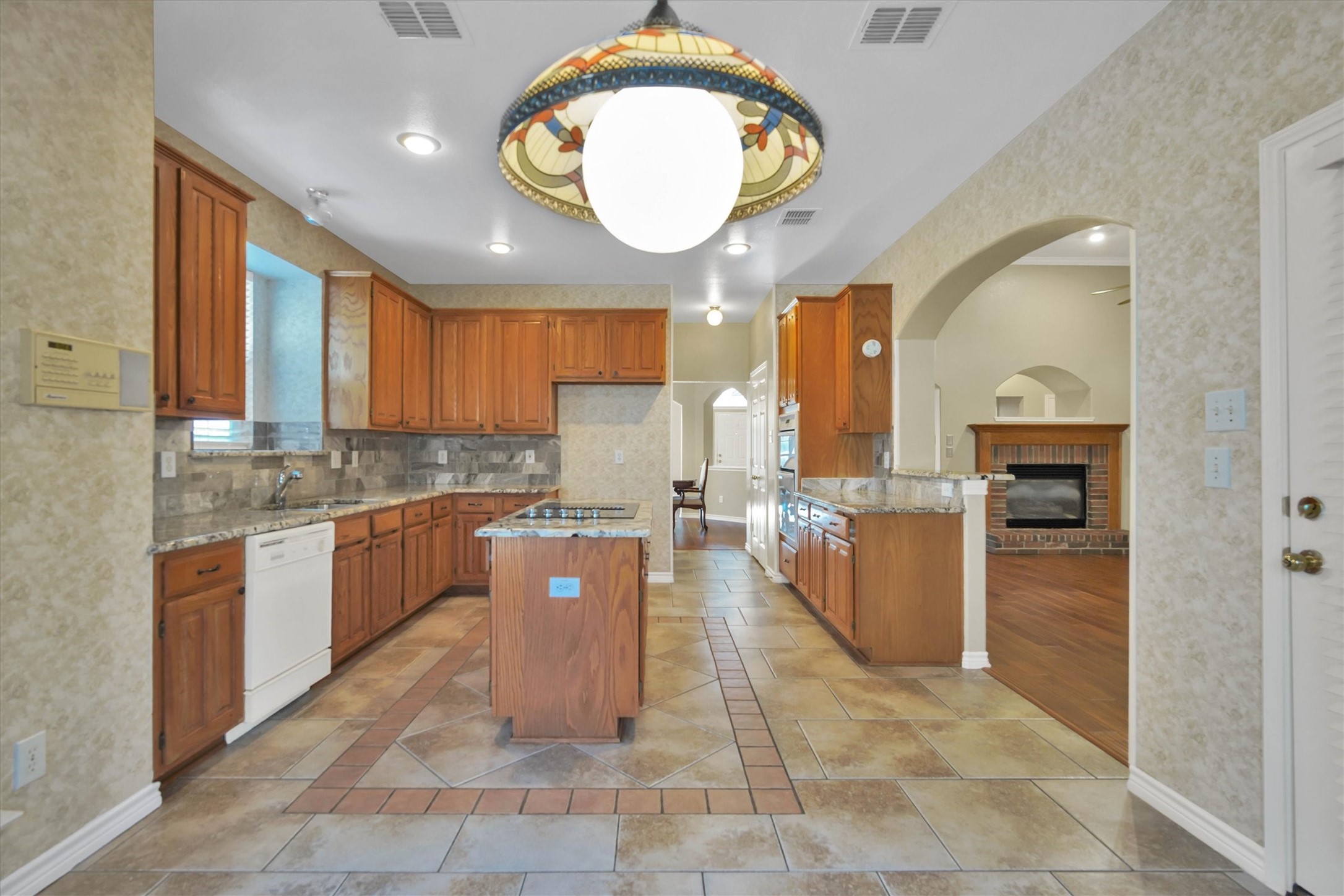 4213 Forestedge Drive Grand Prairie TX 75052