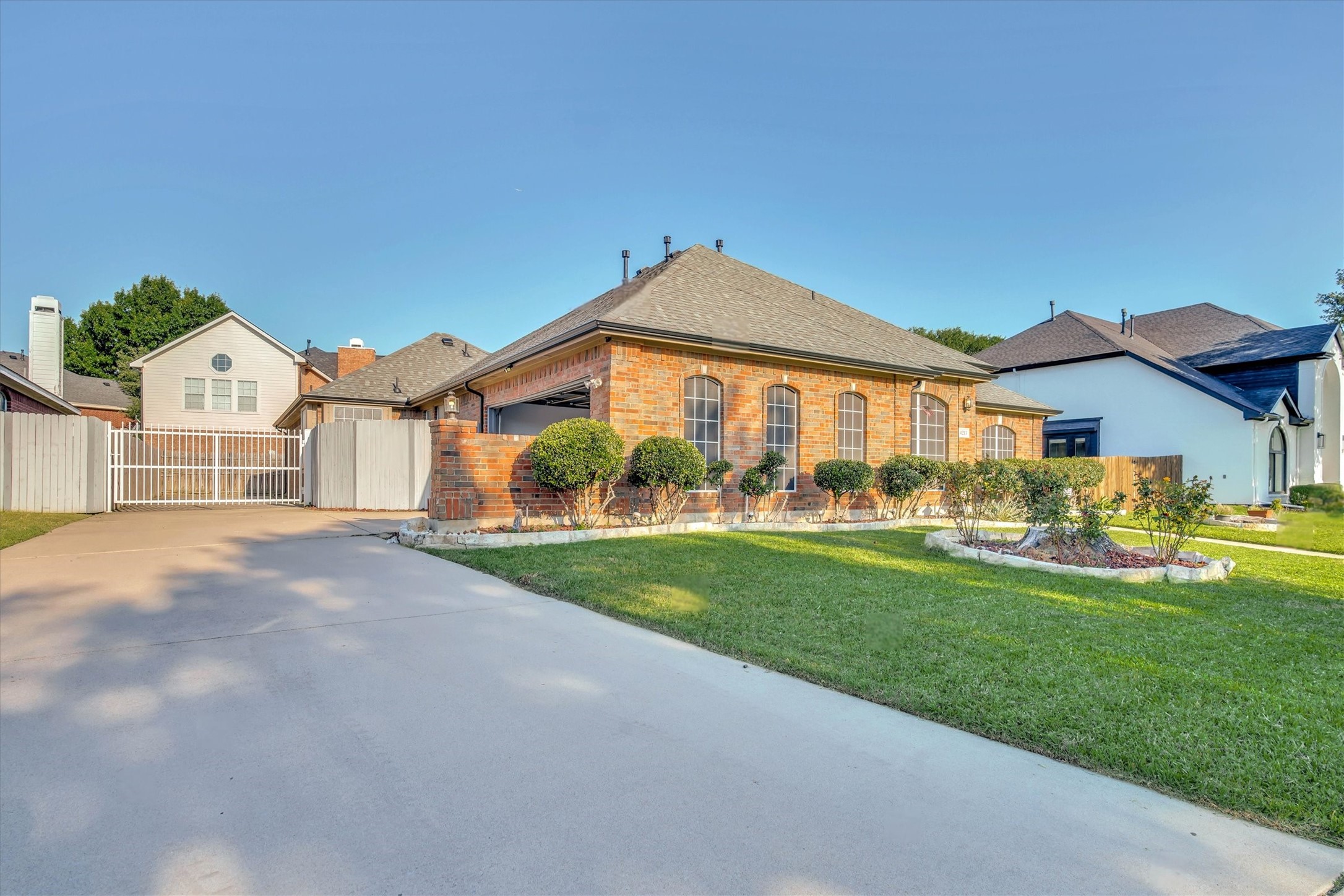 4213 Forestedge Drive Grand Prairie TX 75052