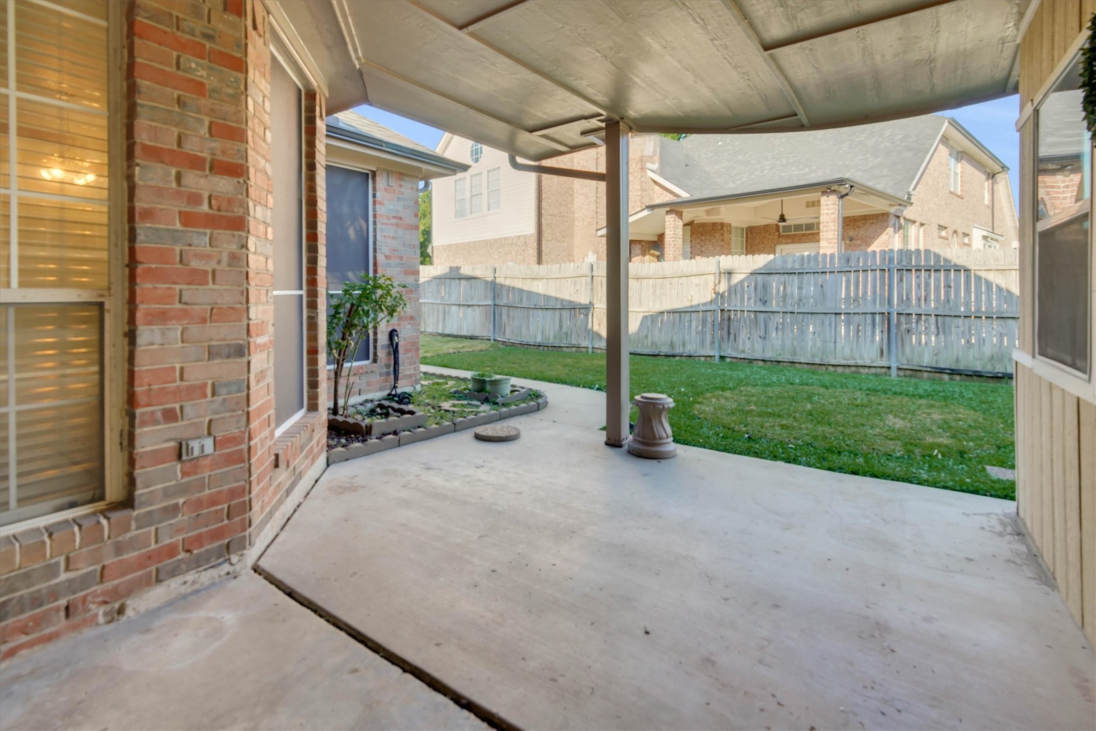 4213 Forestedge Drive Grand Prairie TX 75052