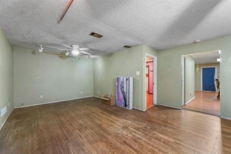 3016 Deep Well Road Balch Springs TX 75180