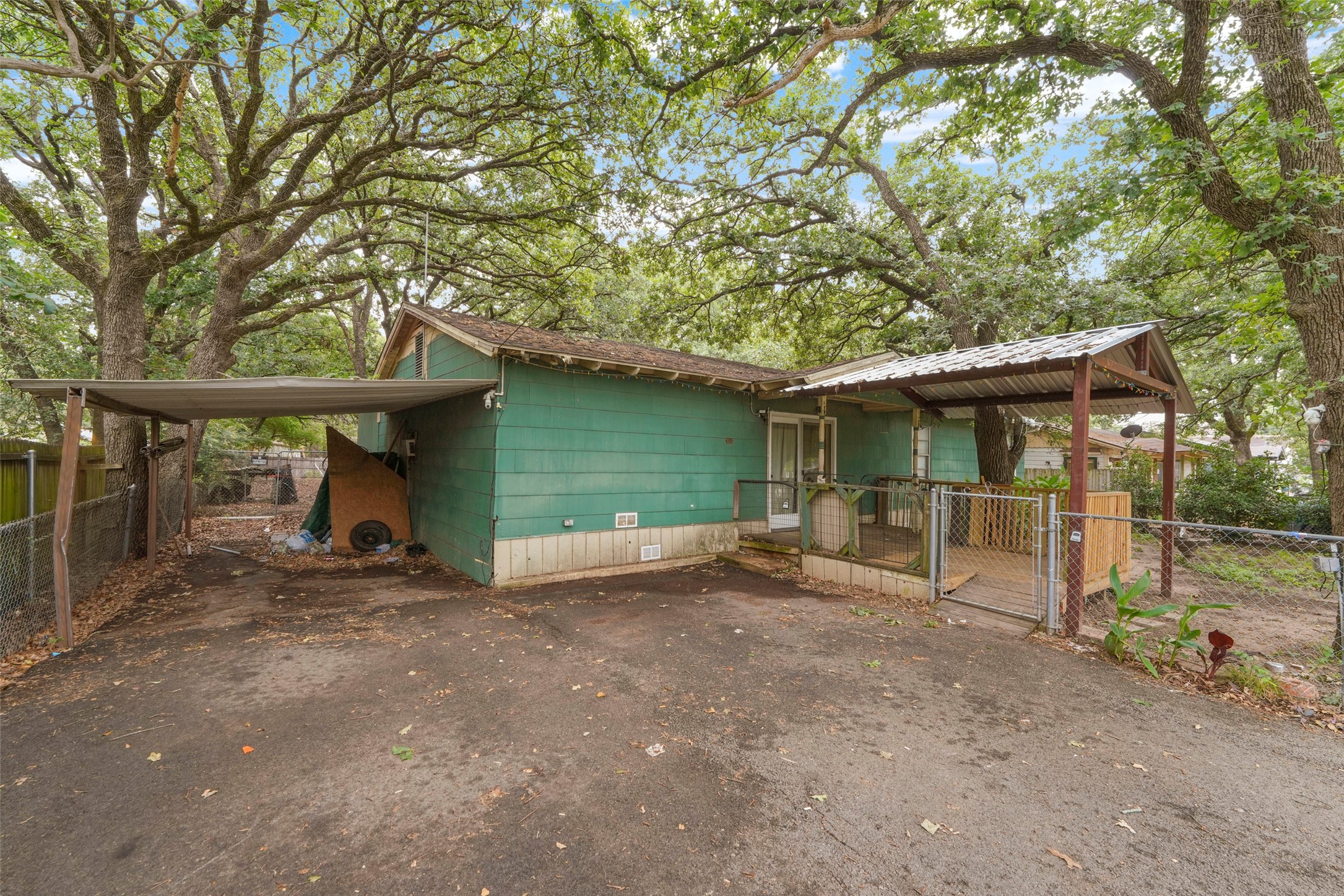 3016 Deep Well Road Balch Springs TX 75180