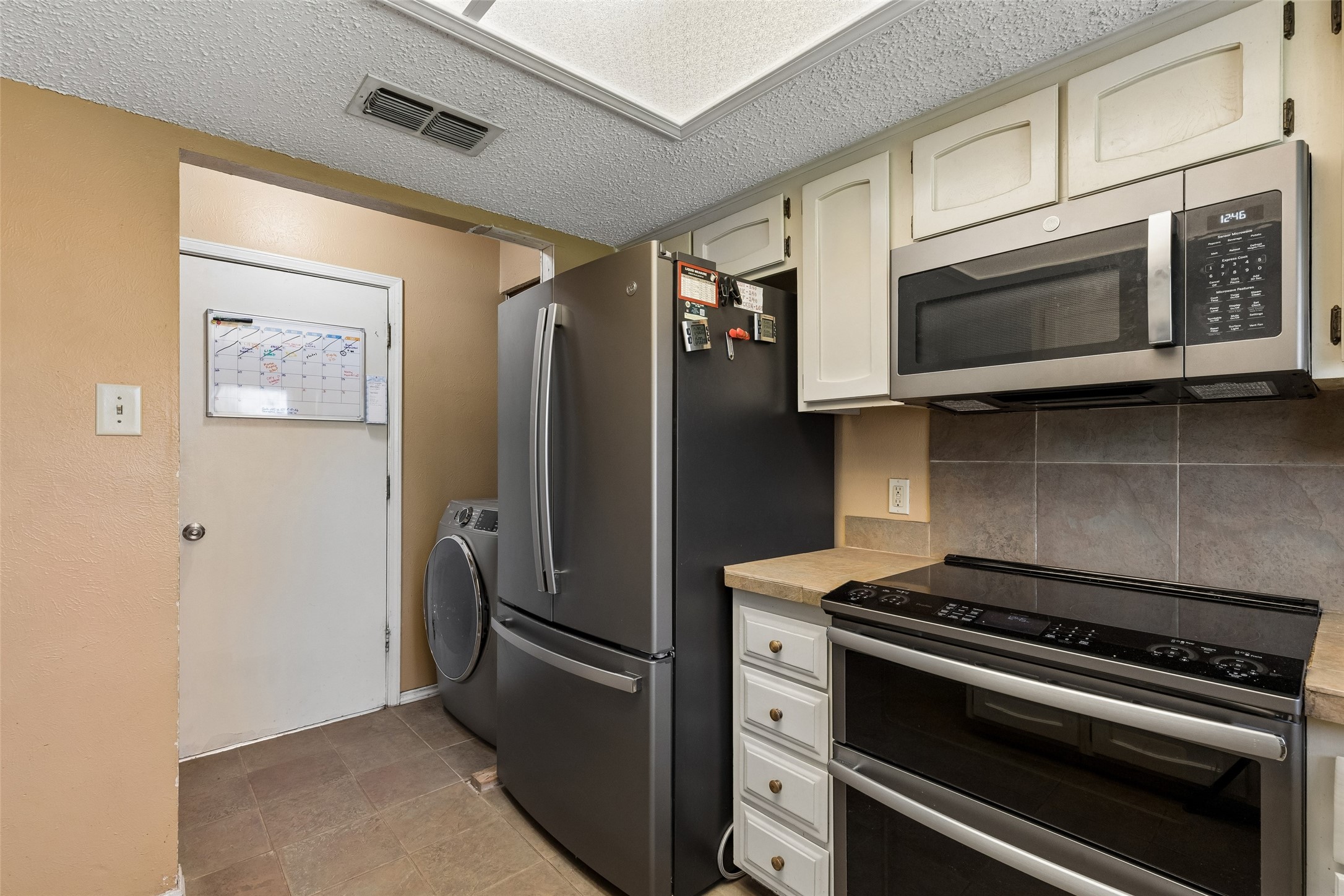 6604 Brookdale Drive Watauga TX 76148