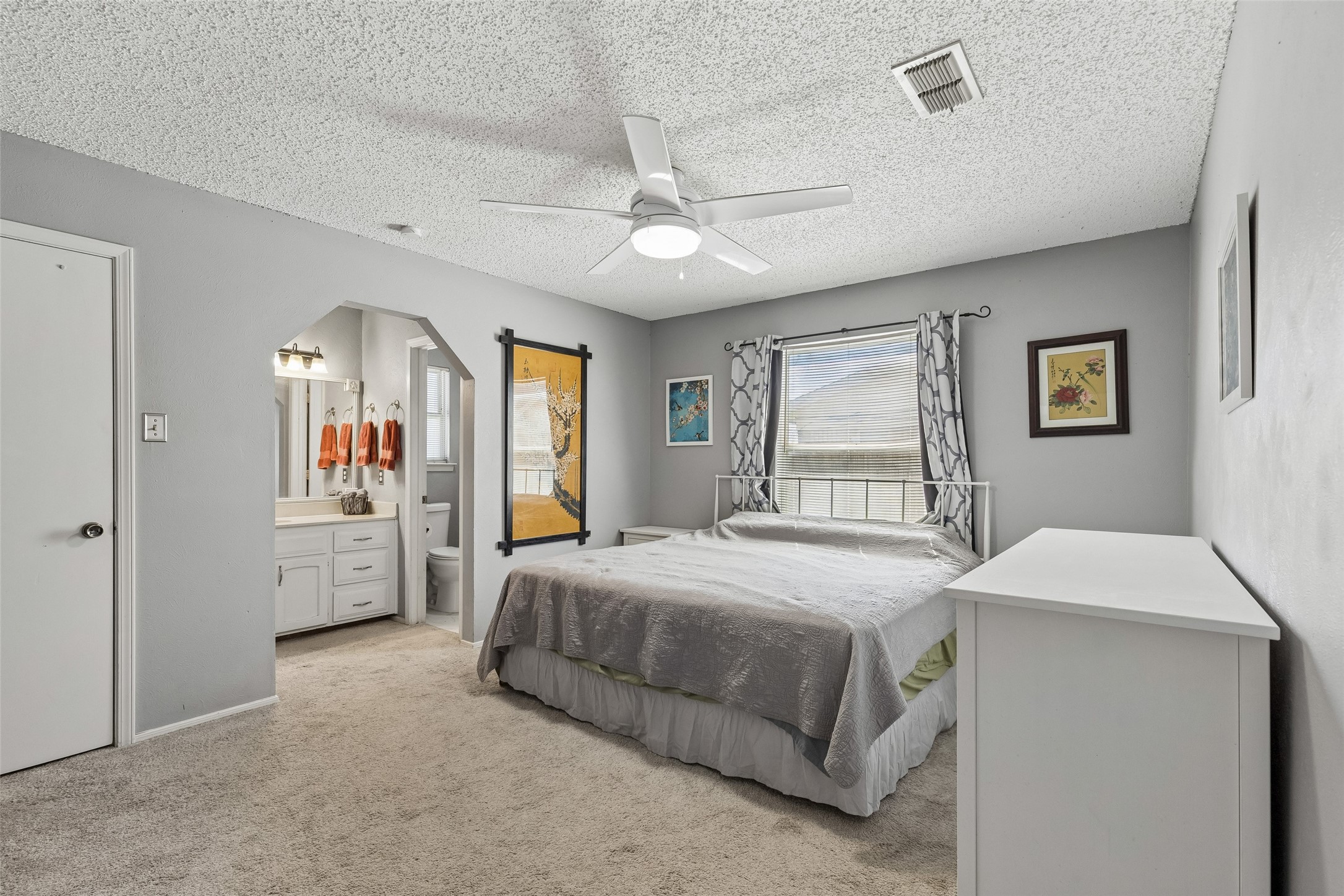 6604 Brookdale Drive Watauga TX 76148