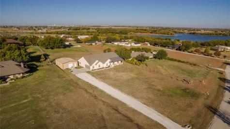 12081 Lakeshore Court Sanger TX 76266