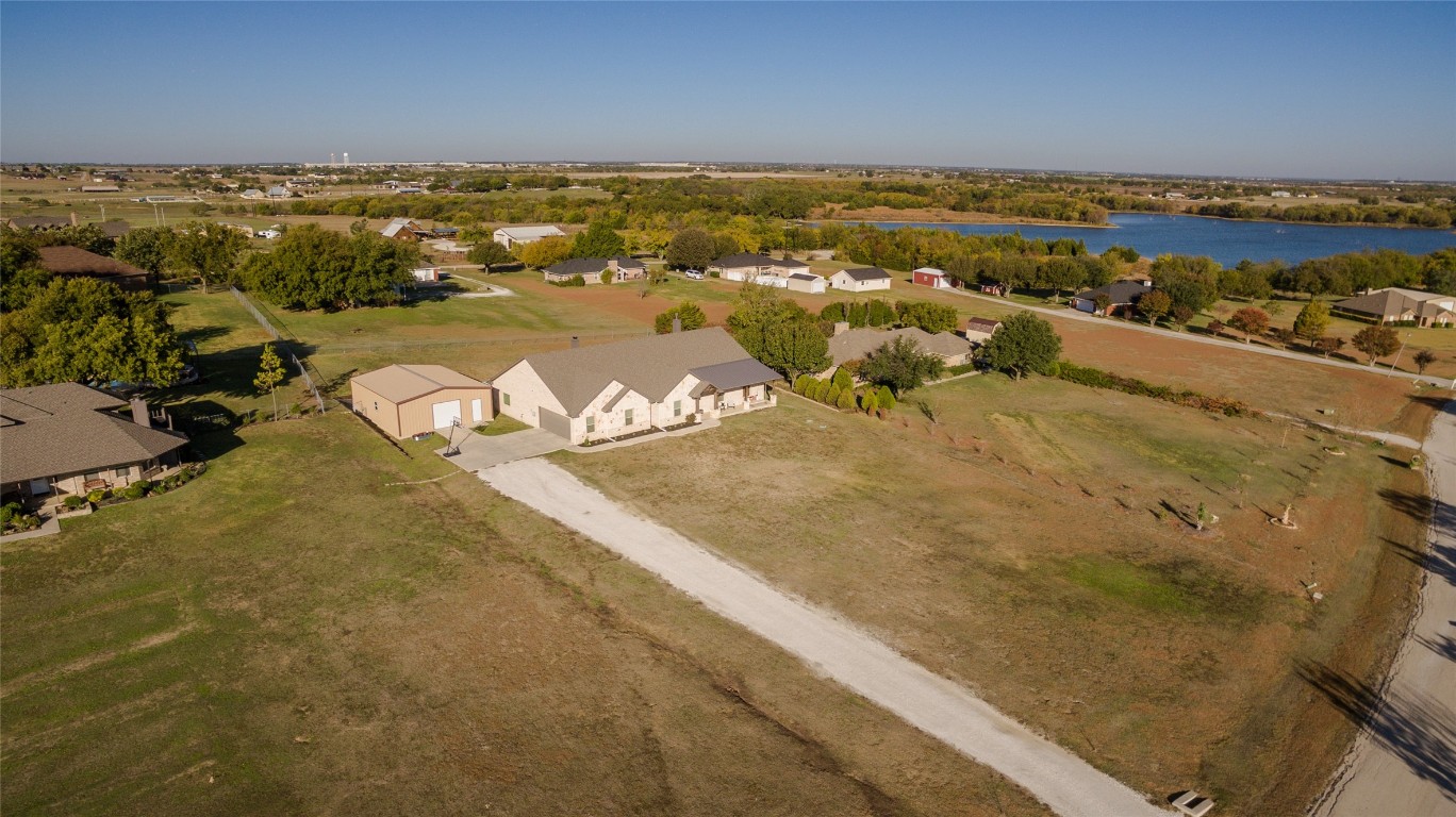 12081 Lakeshore Court Sanger TX 76266