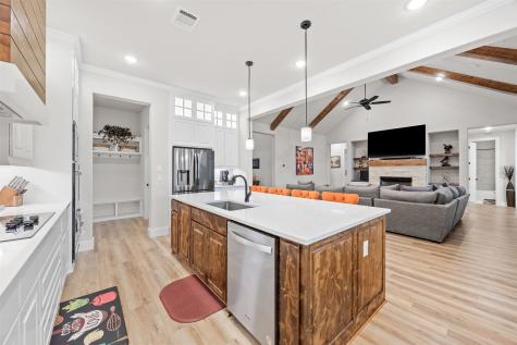 321 Rolling Meadows Drive Waxahachie TX 75165
