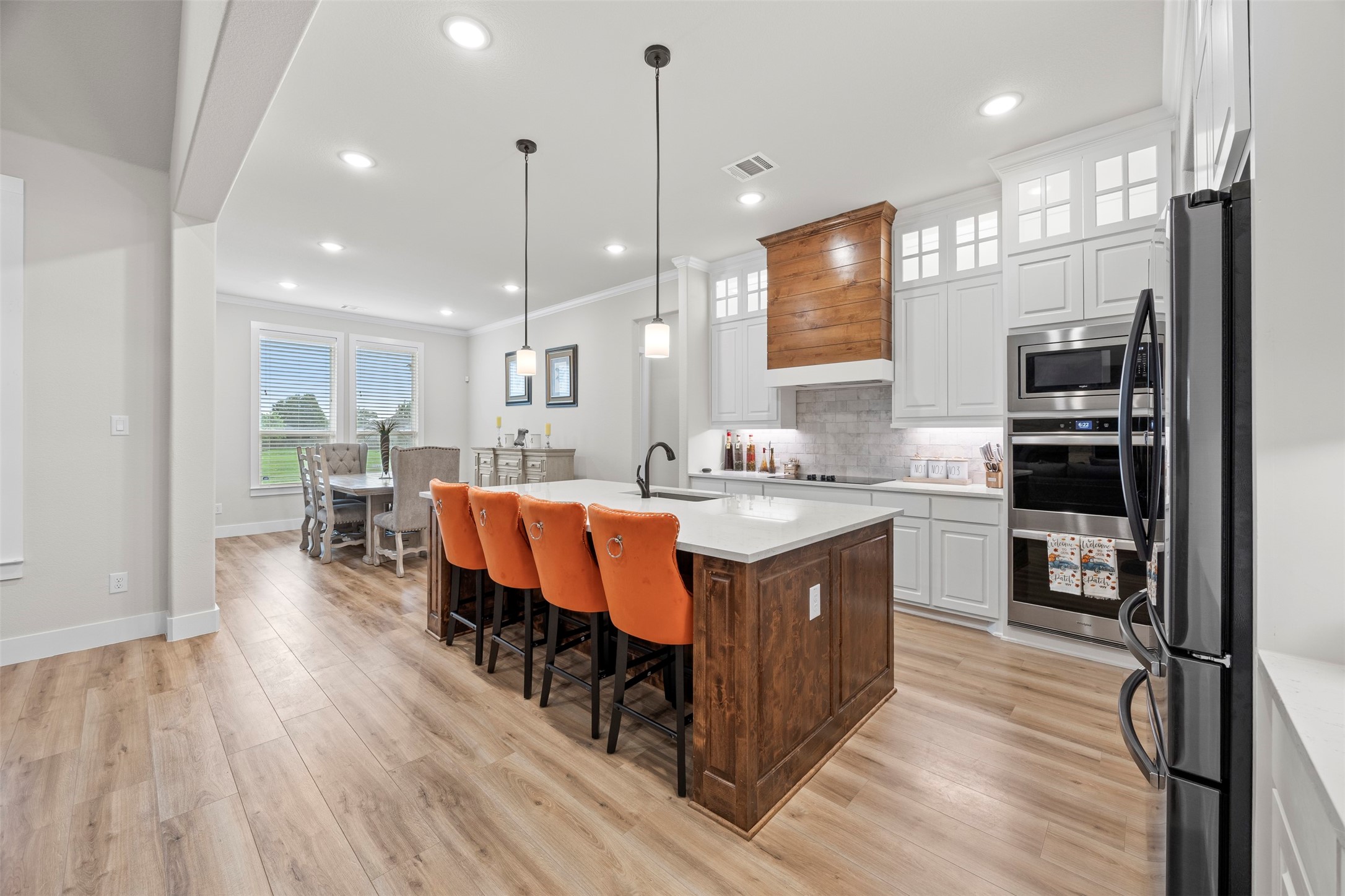321 Rolling Meadows Drive Waxahachie TX 75165