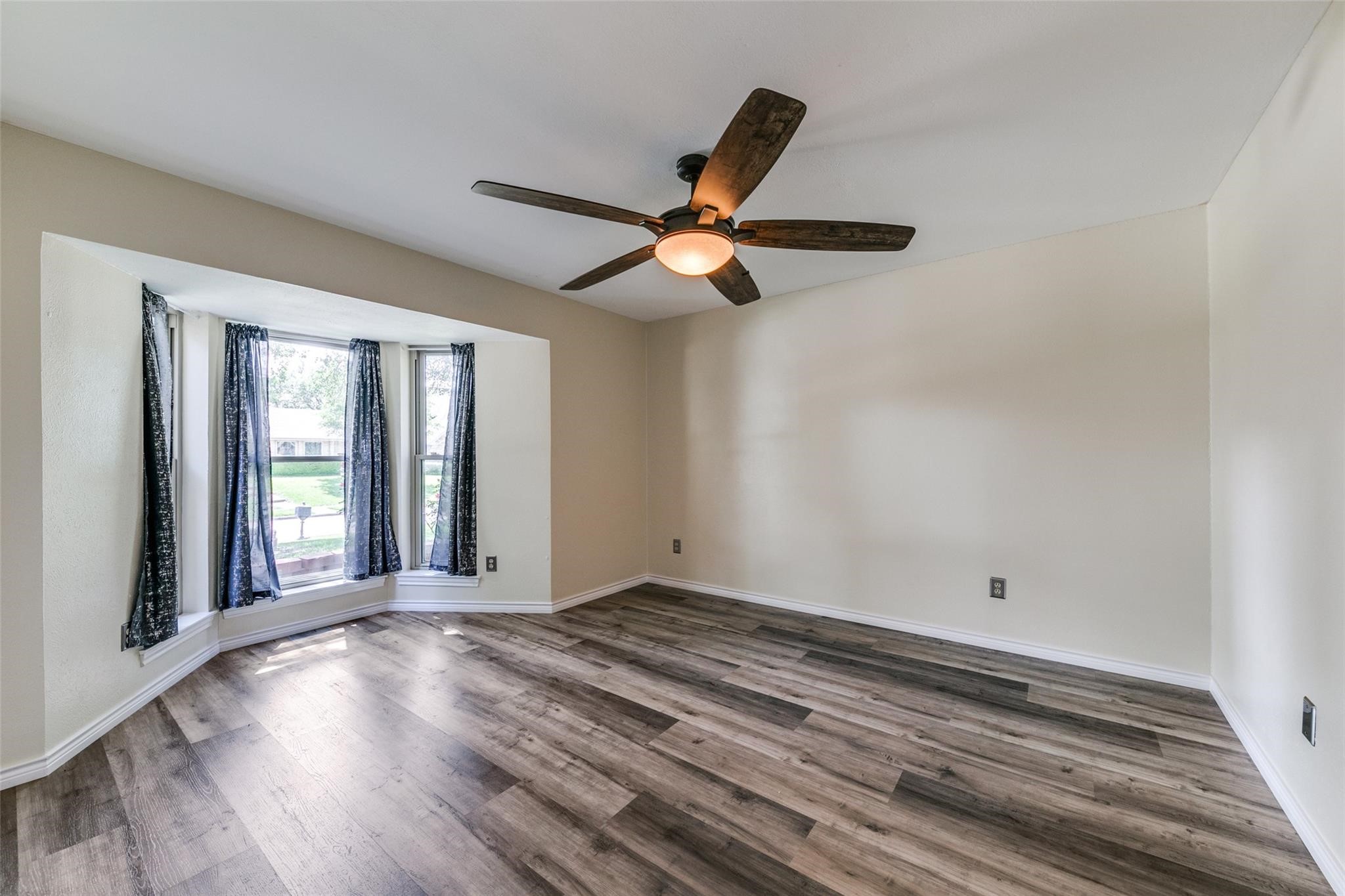 2005 Colonial Court Richardson TX 75082