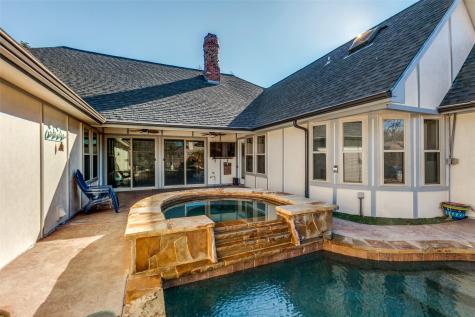 2005 Colonial Court Richardson TX 75082