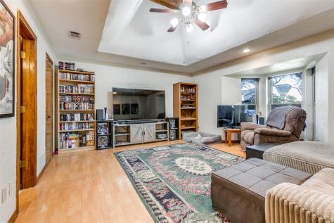 2005 Colonial Court Richardson TX 75082