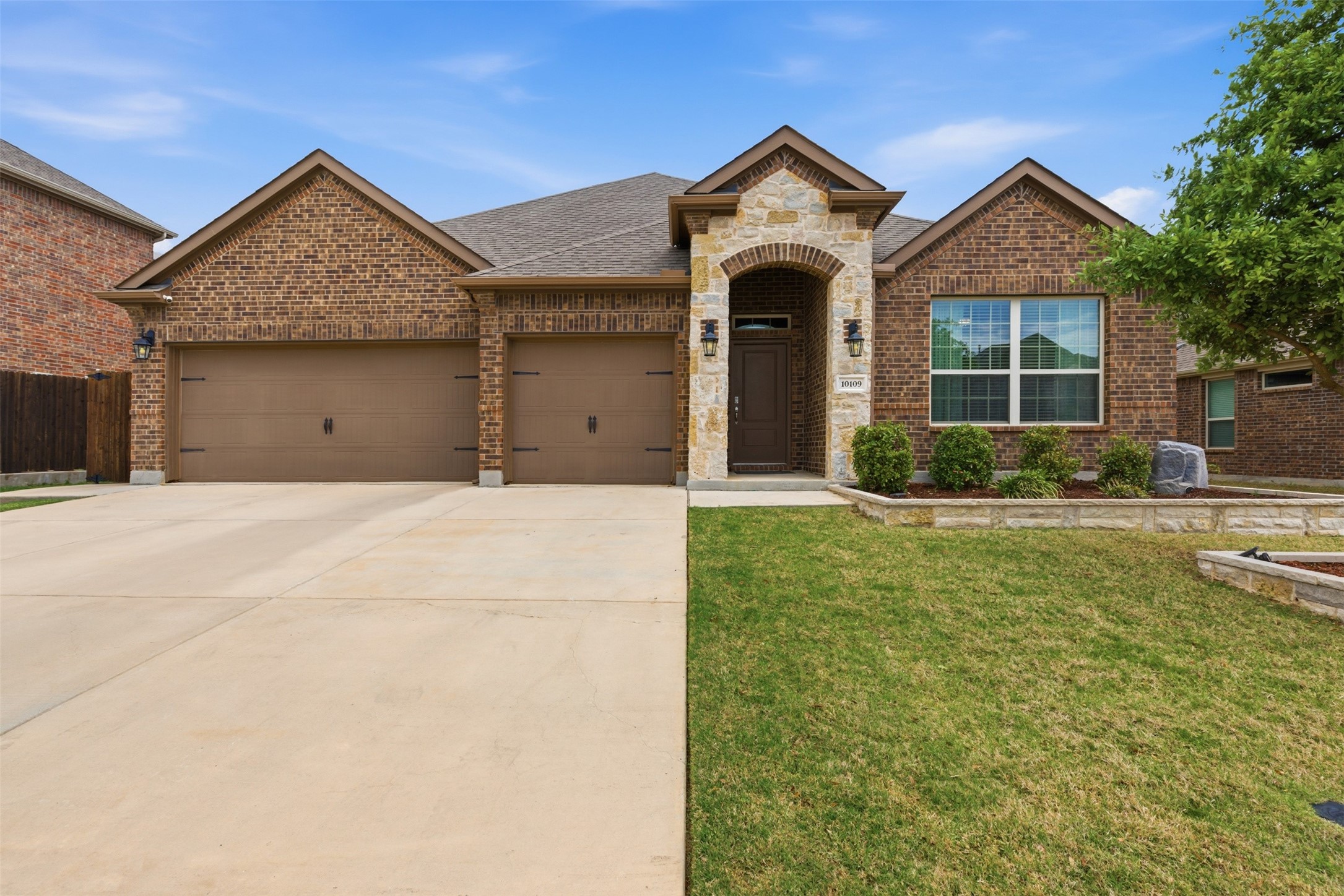 10109 Table Bluff Street Aubrey TX 76227
