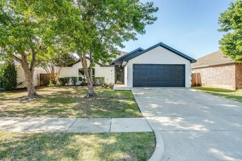 541 Denise Street Saginaw TX 76179