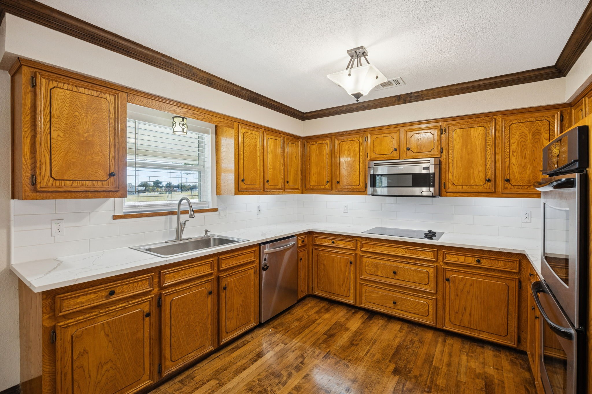 1403 Lakeview Drive St Paul TX 75098