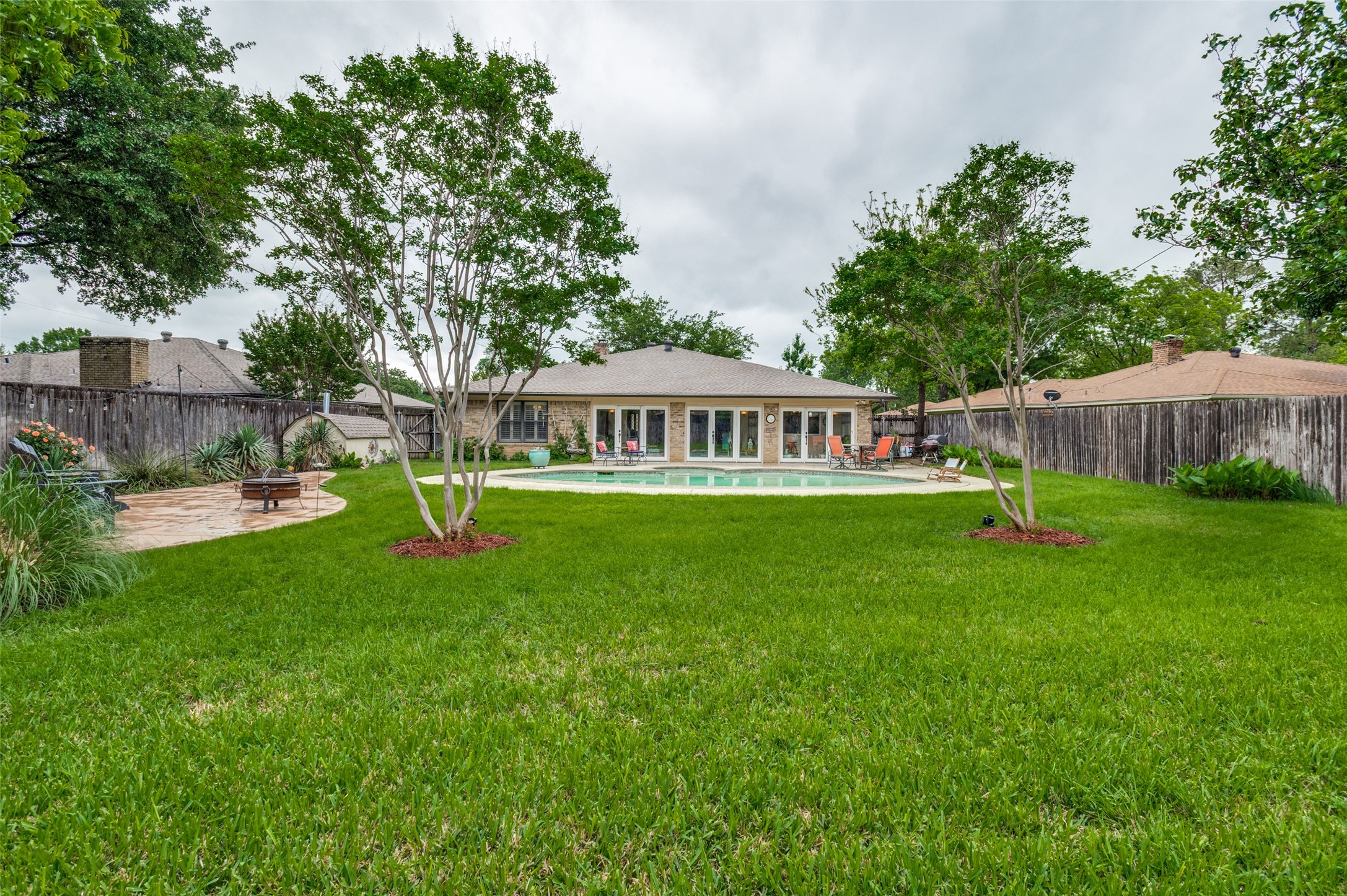 1901 Anna Drive Irving TX 75061