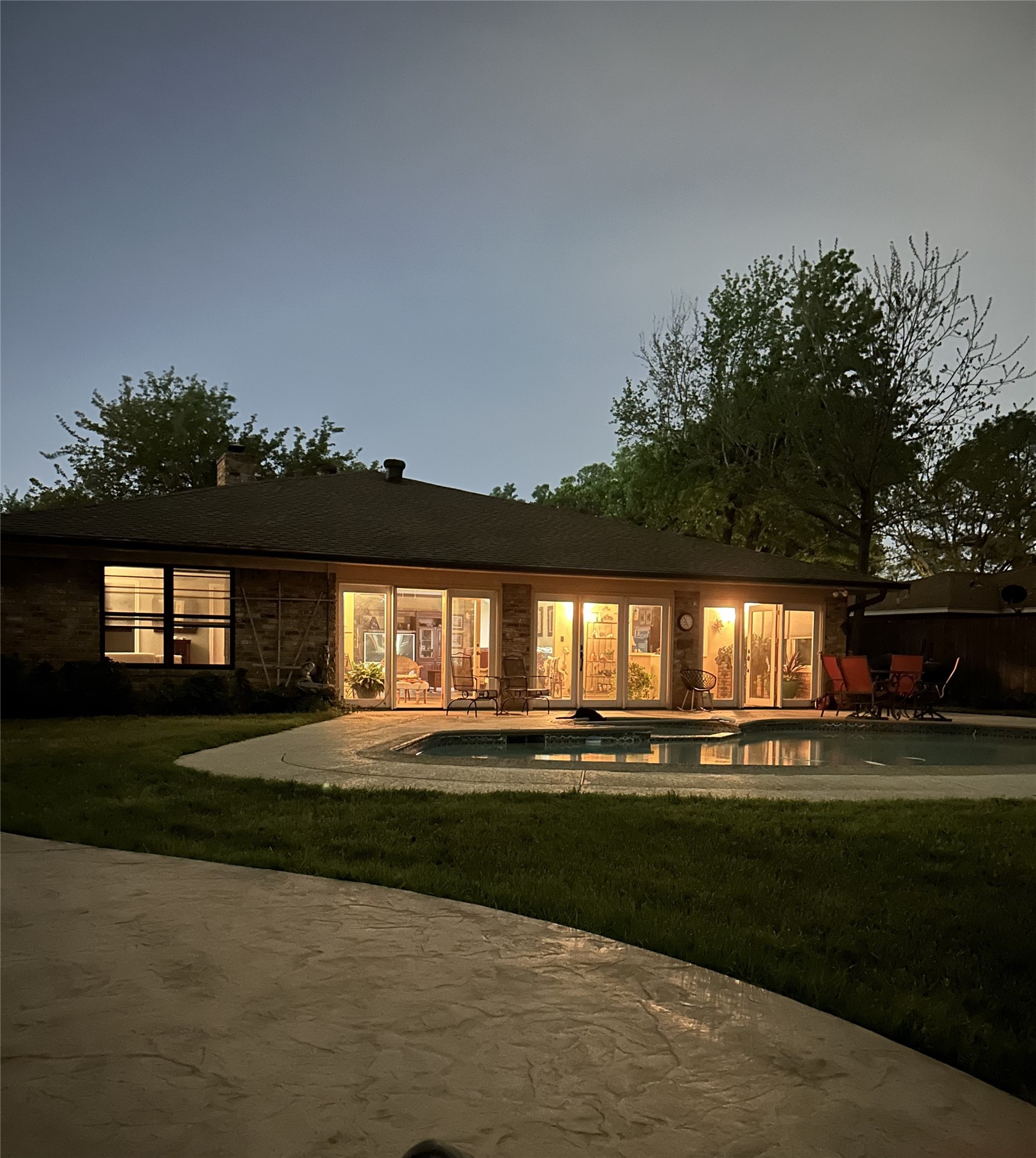 1901 Anna Drive Irving TX 75061