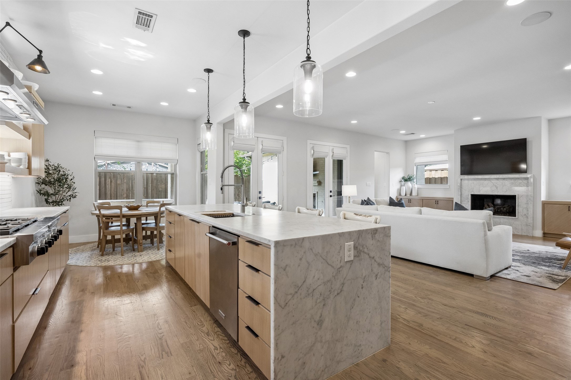 5923 Anita Street Dallas TX 75206