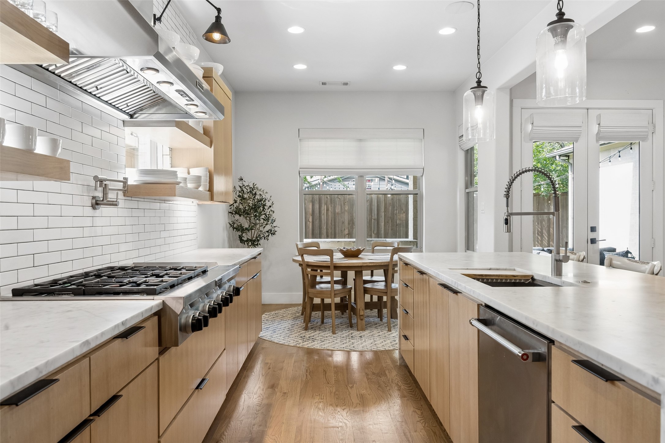 5923 Anita Street Dallas TX 75206