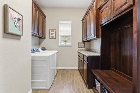 2038 Clive Drive Granbury TX 76048