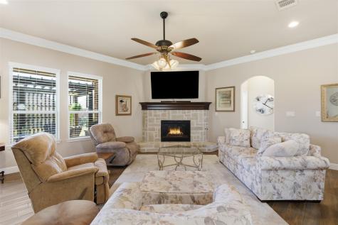 2038 Clive Drive Granbury TX 76048