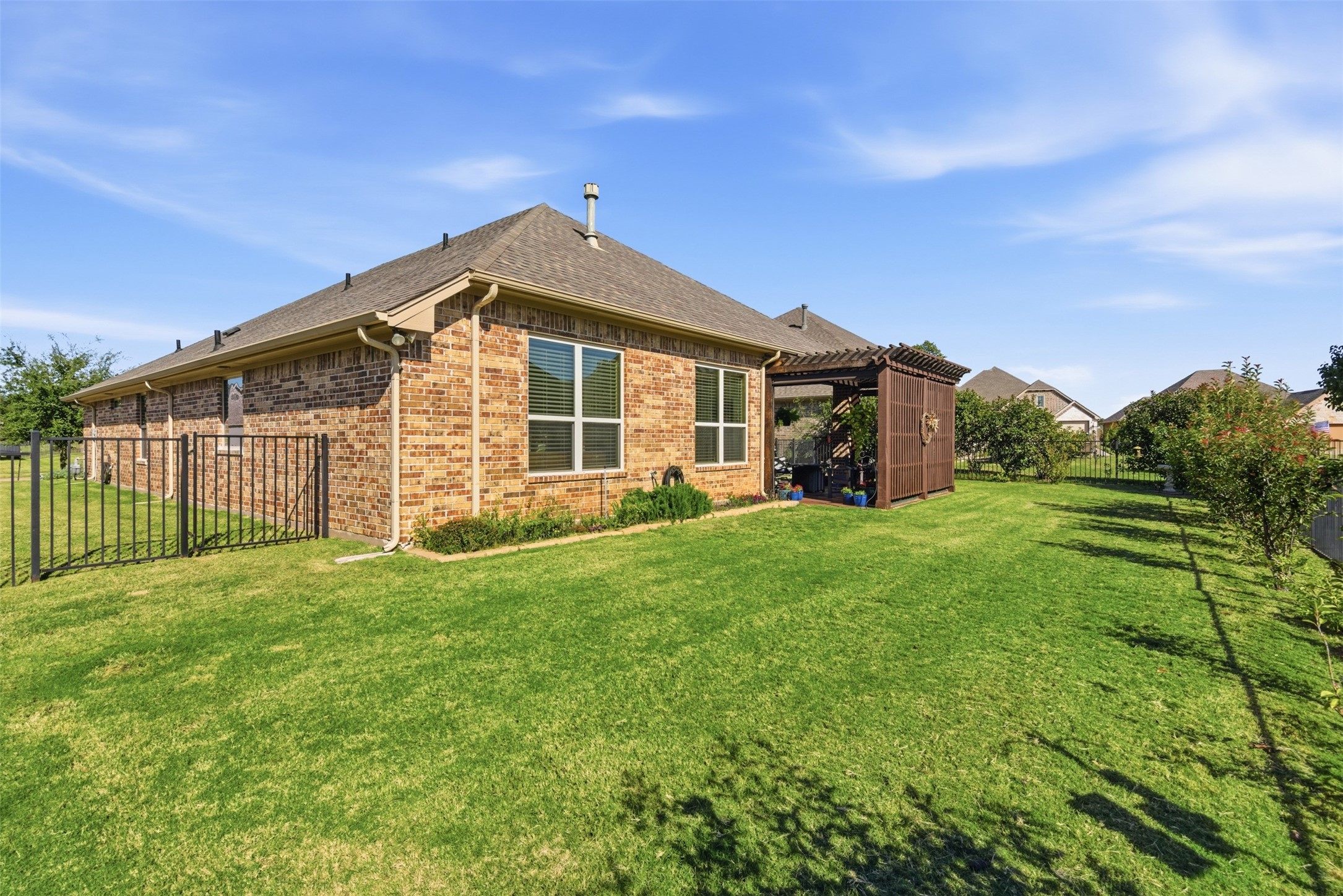 2038 Clive Drive Granbury TX 76048