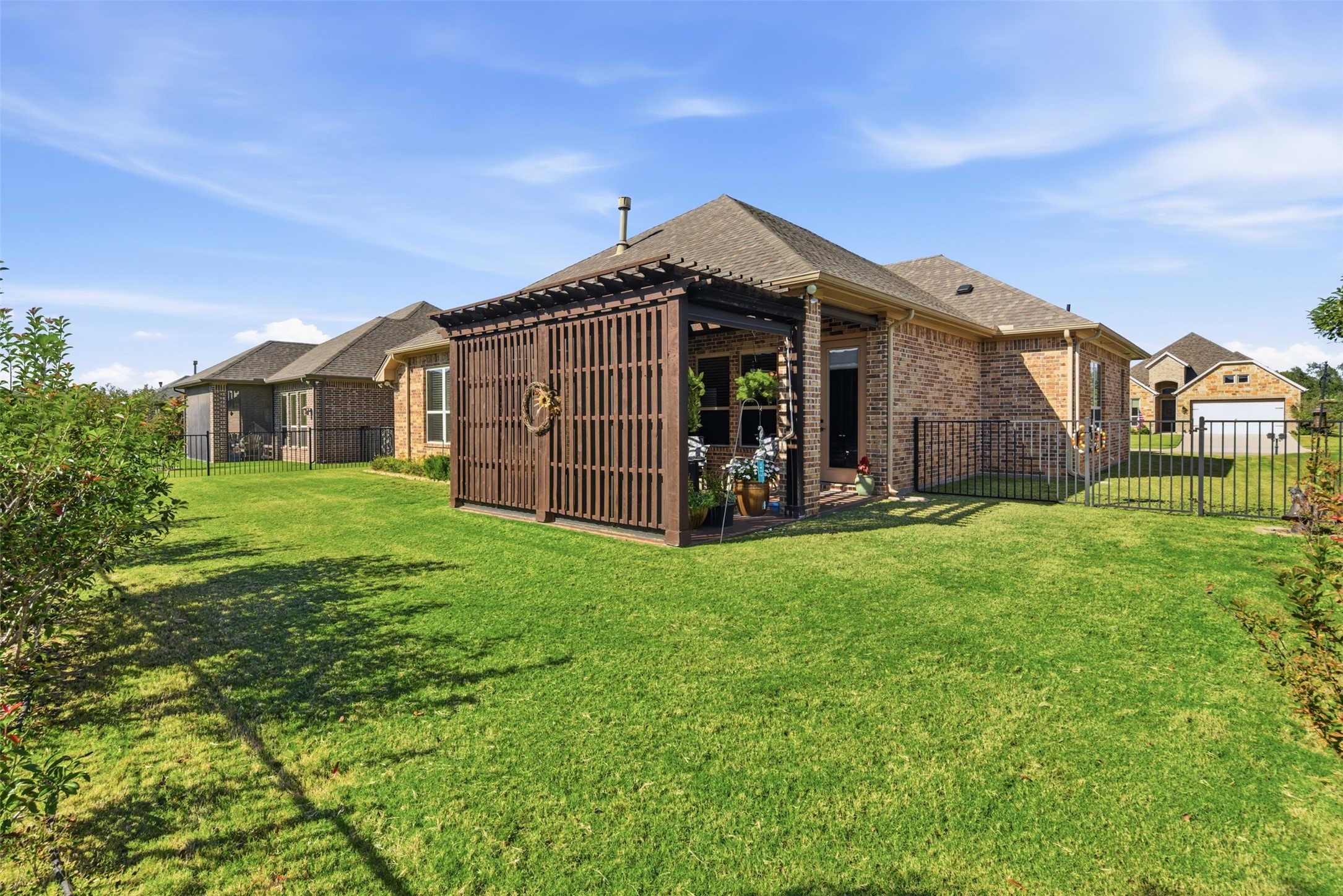 2038 Clive Drive Granbury TX 76048