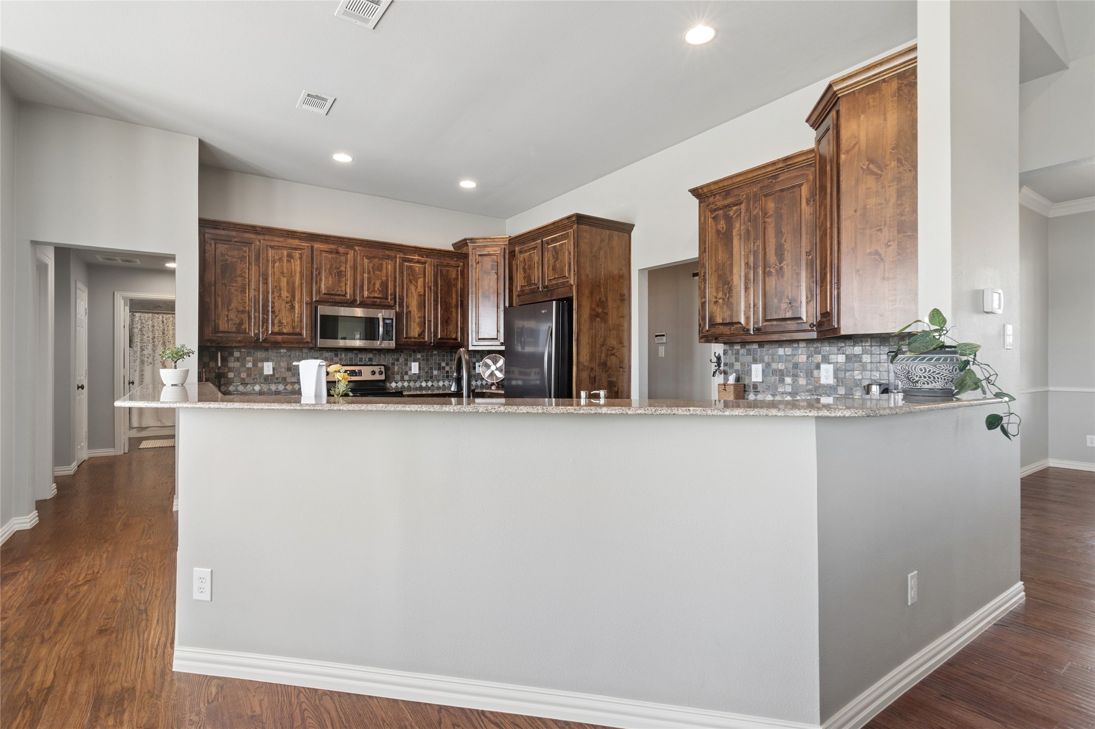 82 Forest Hills Circle Gunter TX 75058