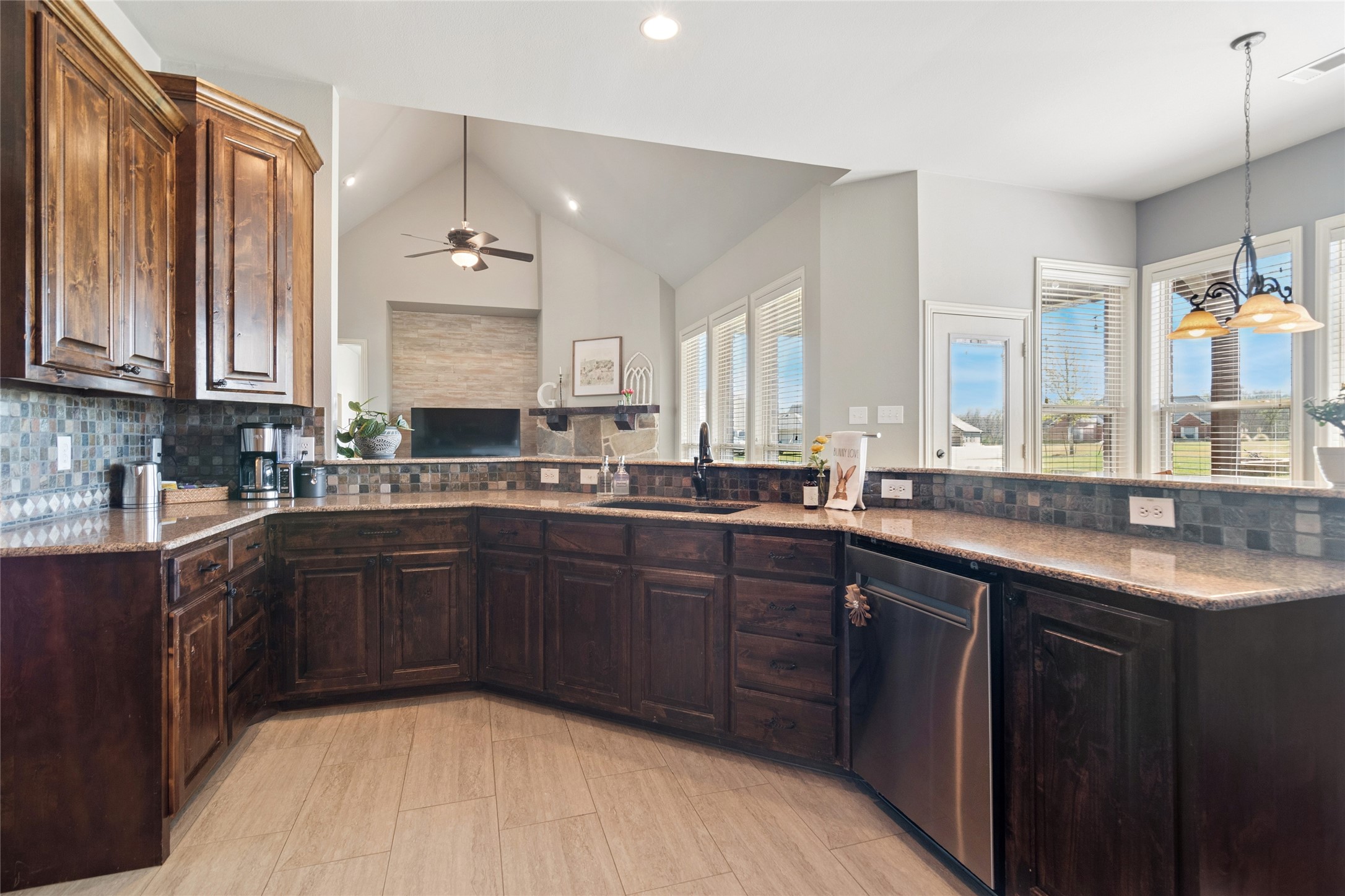 82 Forest Hills Circle Gunter TX 75058