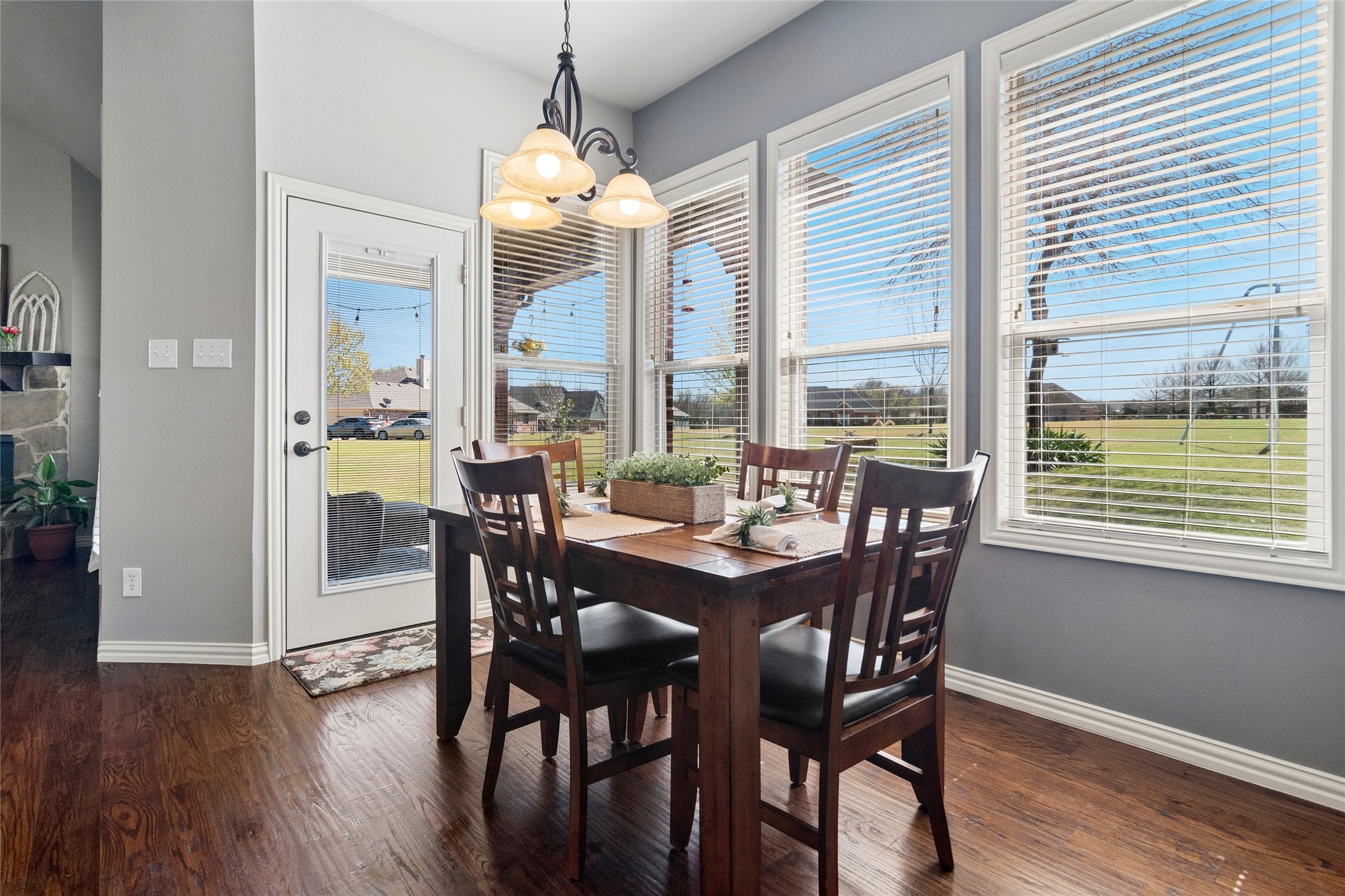 82 Forest Hills Circle Gunter TX 75058