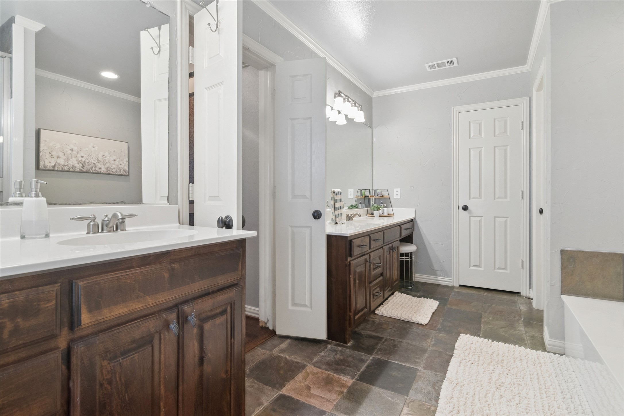 82 Forest Hills Circle Gunter TX 75058