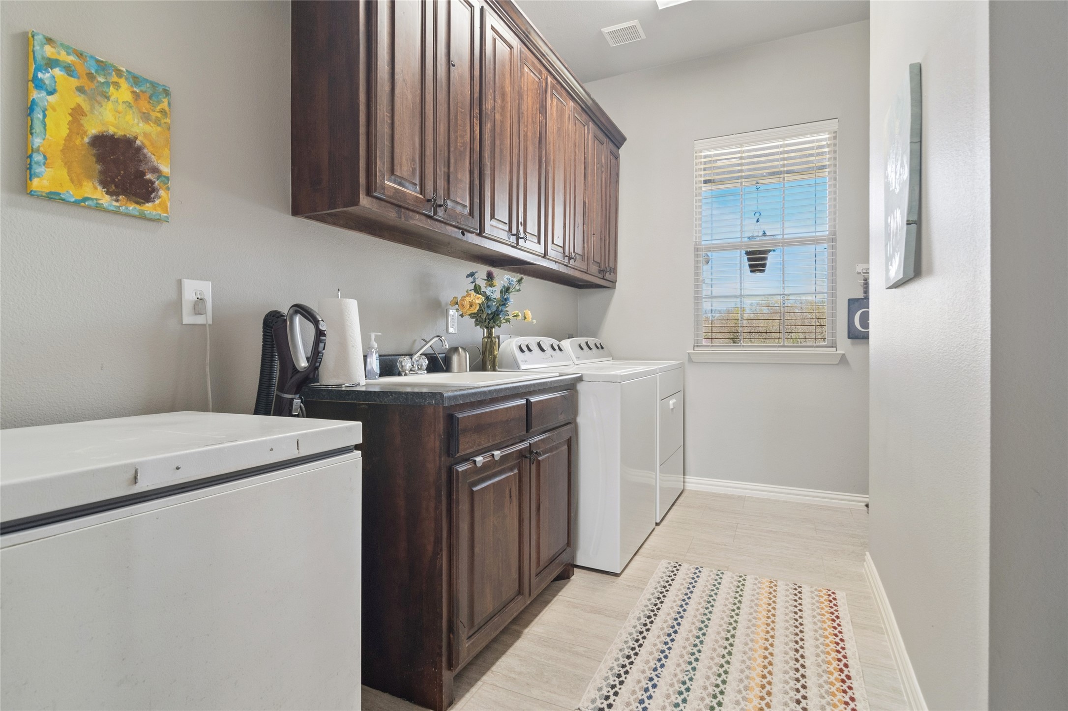 82 Forest Hills Circle Gunter TX 75058