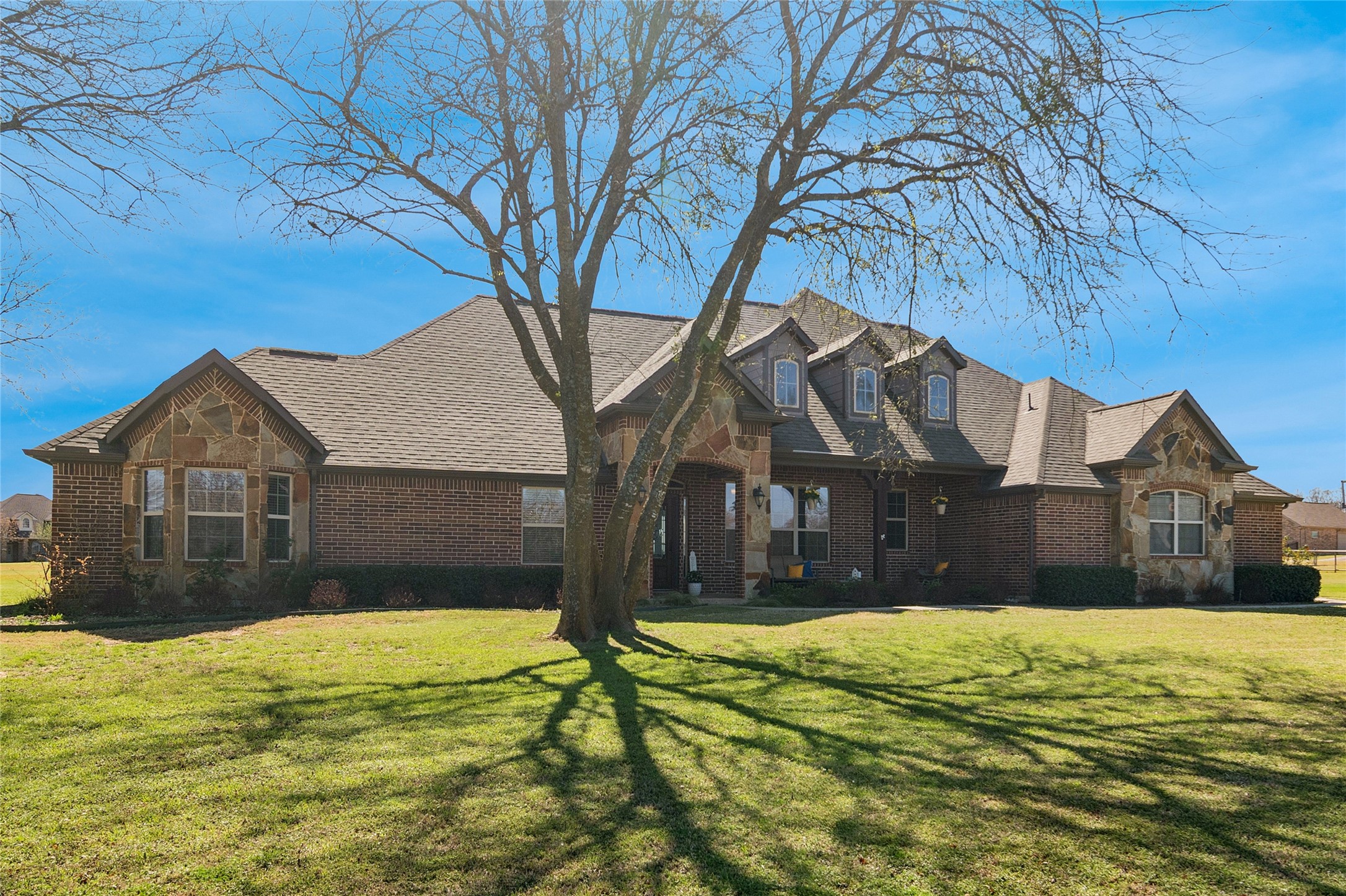 82 Forest Hills Circle Gunter TX 75058