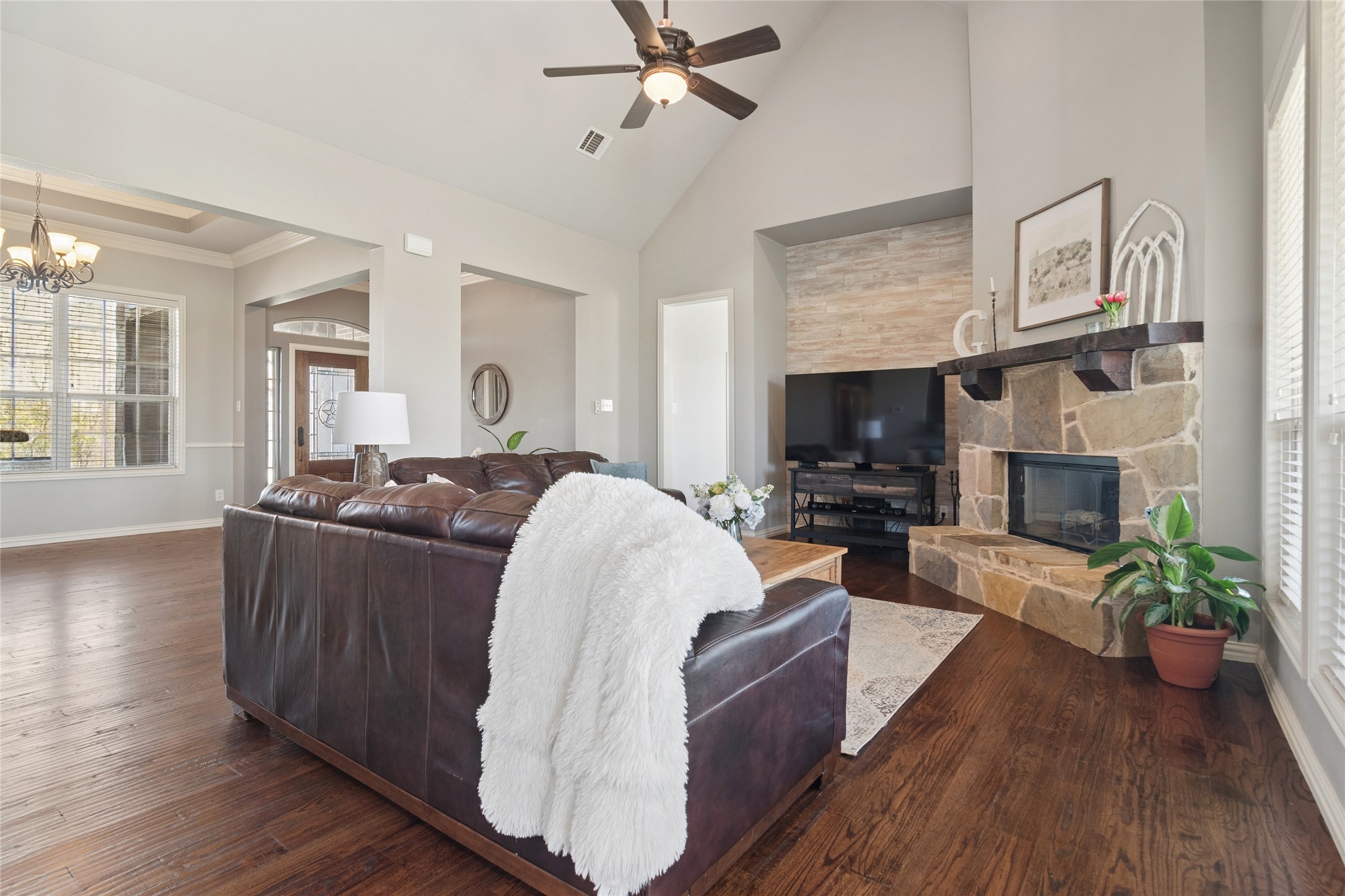 82 Forest Hills Circle Gunter TX 75058