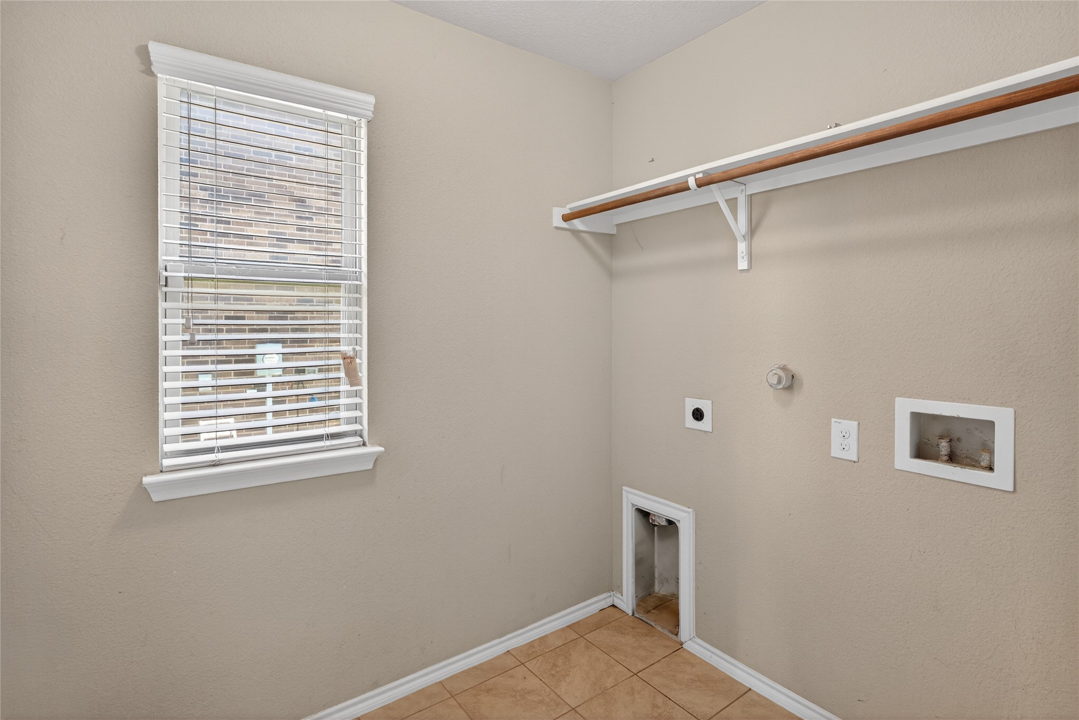 2256 Spring Hollow Drive Lancaster TX 75134