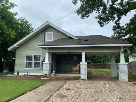 702 Ave J Brownwood TX 76801