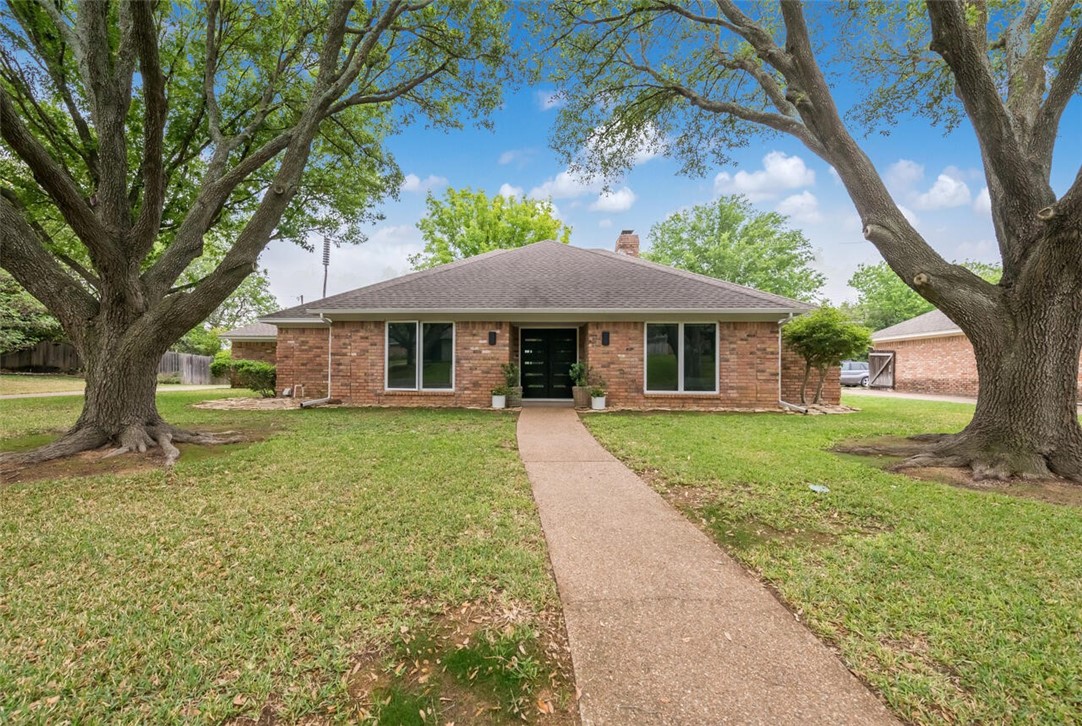 10022 Sandalwood Drive Woodway TX 76712