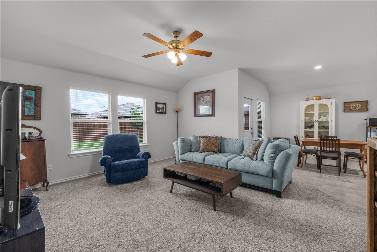 513 Derby Lane Springtown TX 76082