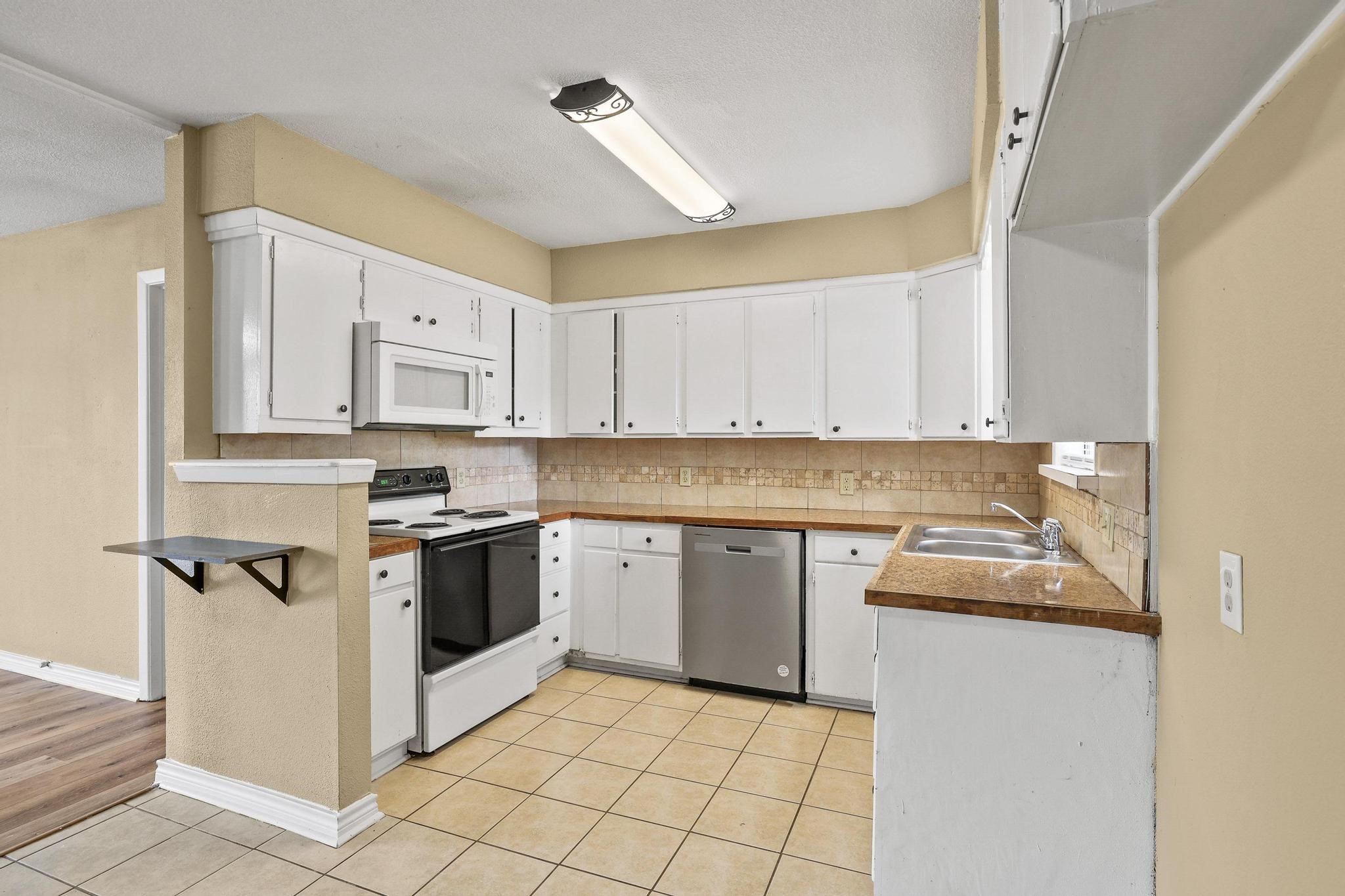 1402 Knight Street Denton TX 76205