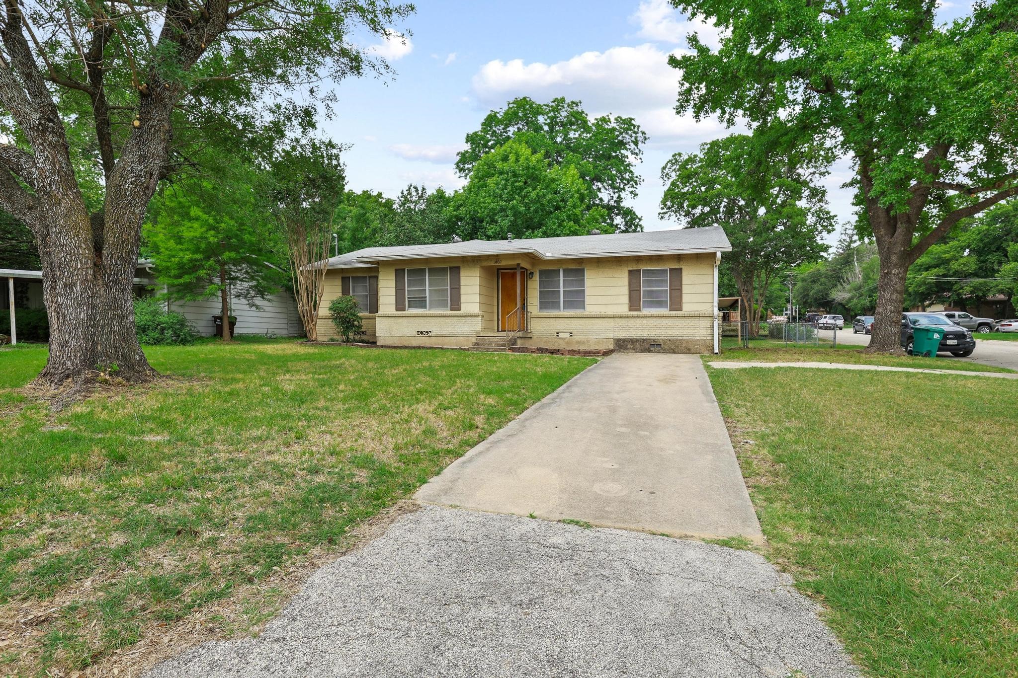 1402 Knight Street Denton TX 76205