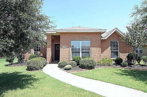 6400 Embassy Drive Forest Hill TX 76119