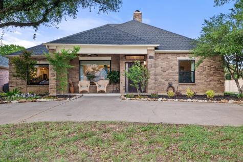 810 Glen Abbey Drive Mansfield TX 76063