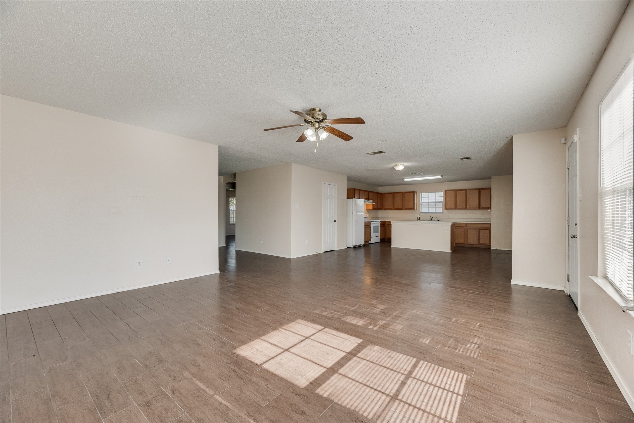 616 Jewelflower Drive Desoto TX 75112