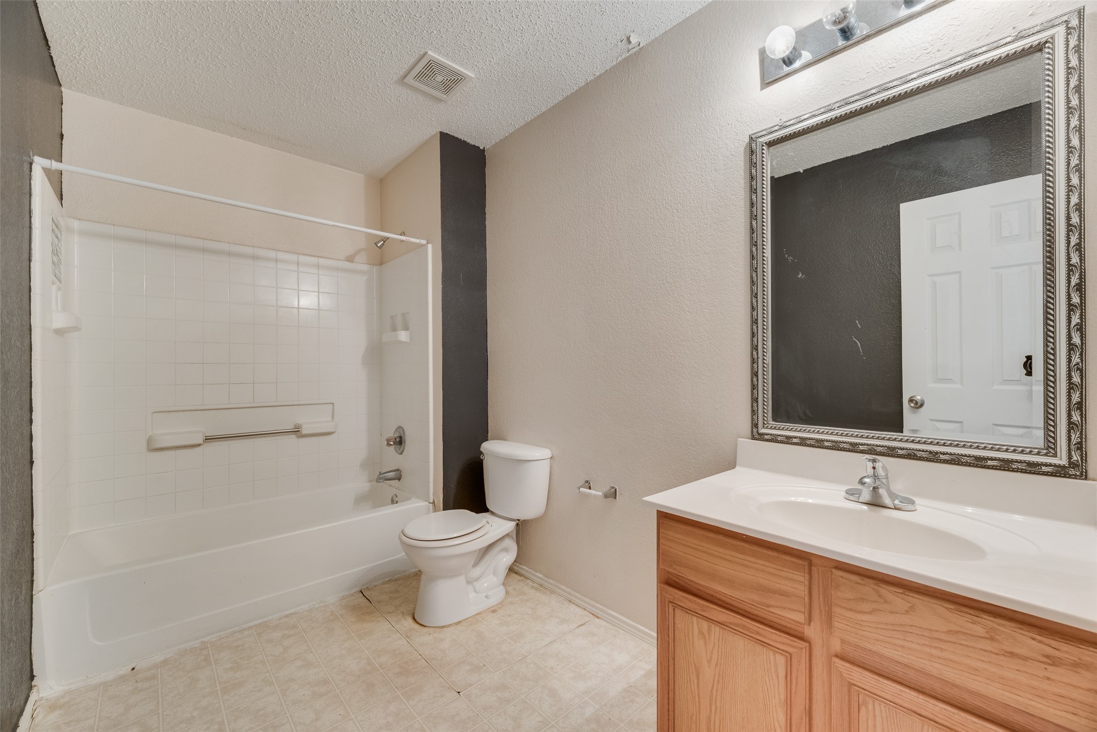 616 Jewelflower Drive Desoto TX 75112