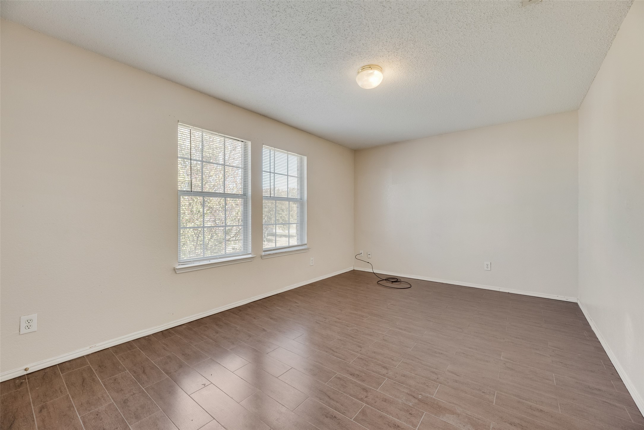 616 Jewelflower Drive Desoto TX 75112