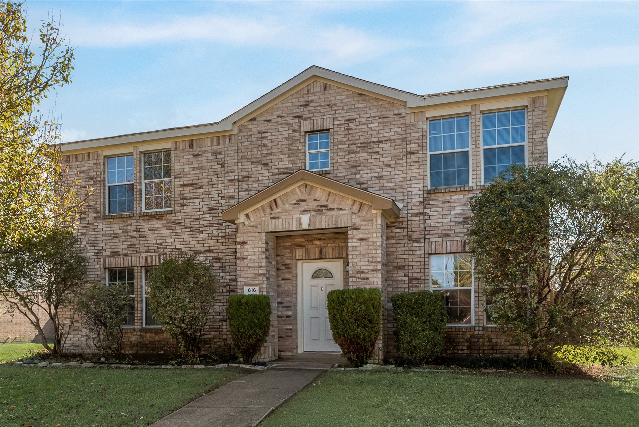 616 Jewelflower Drive Desoto TX 75112