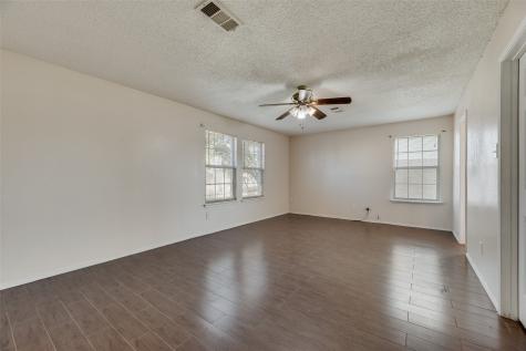 616 Jewelflower Drive Desoto TX 75115