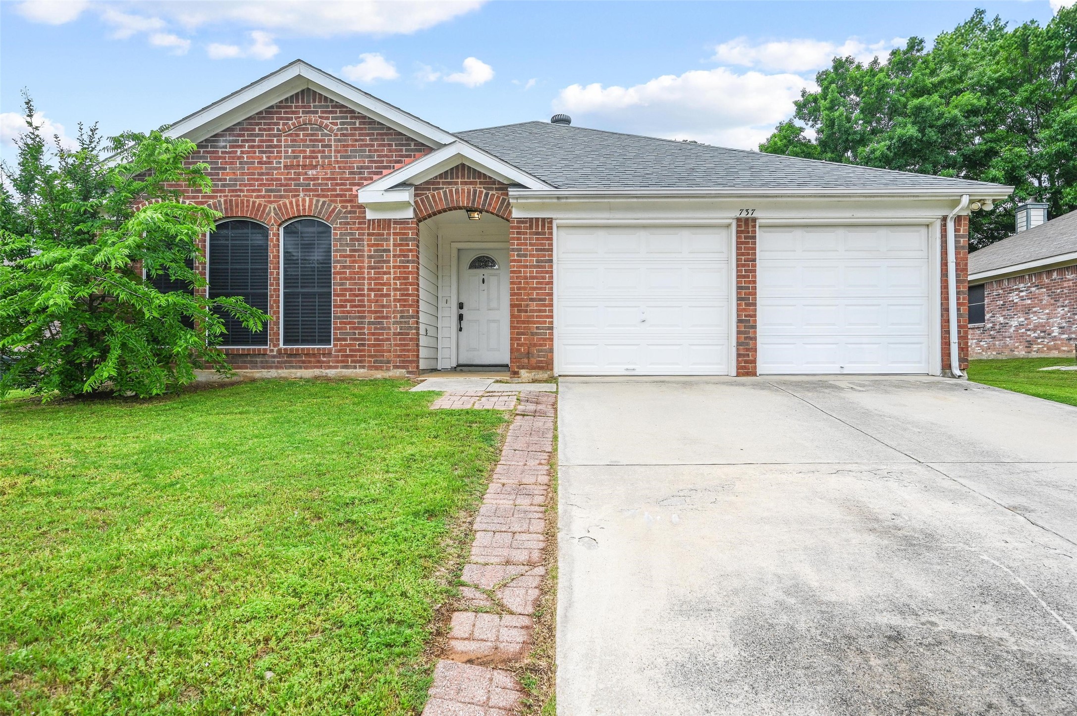 737 Thousand Oaks Drive Lake Dallas TX 75065