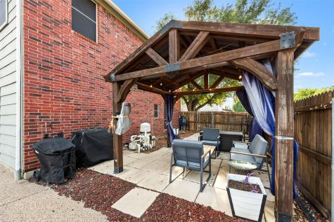 861 Pinnacle Circle Lewisville TX 75077