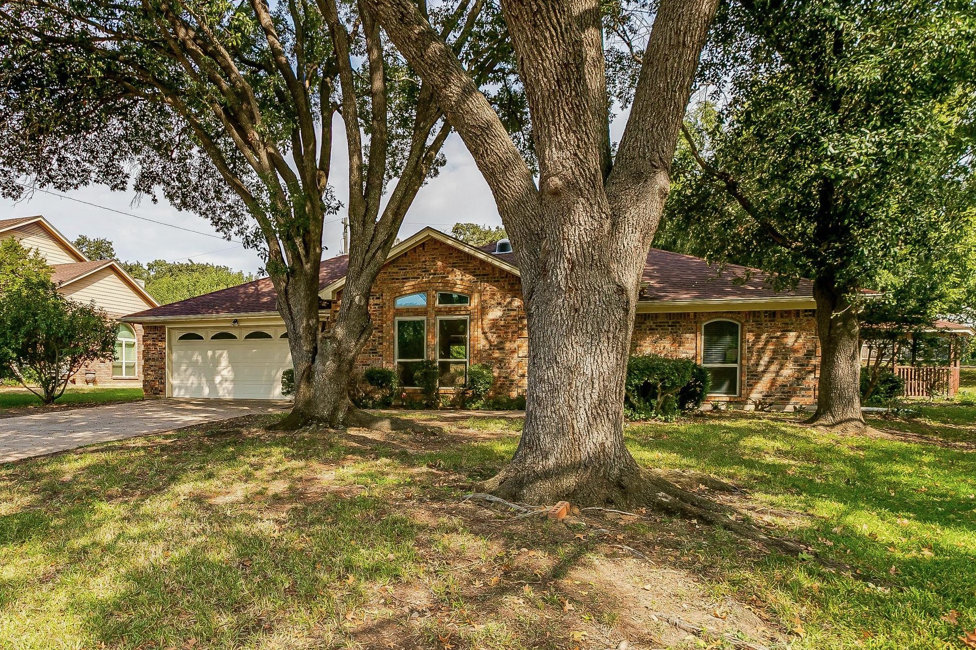5405 Oak Branch Drive Arlington TX 76016