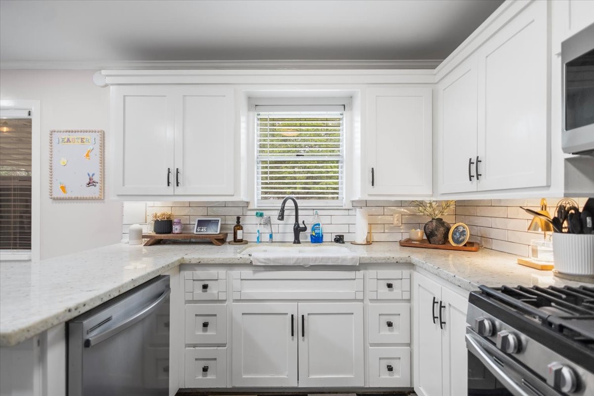 2304 Kaynell Drive Henderson TX 75654